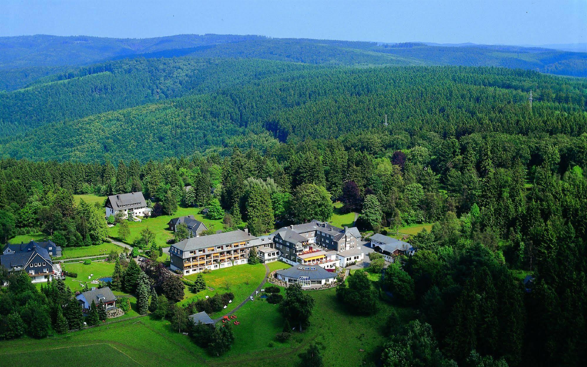 Hotel Jagdhaus Wiese Шмаленберг Екстериор снимка